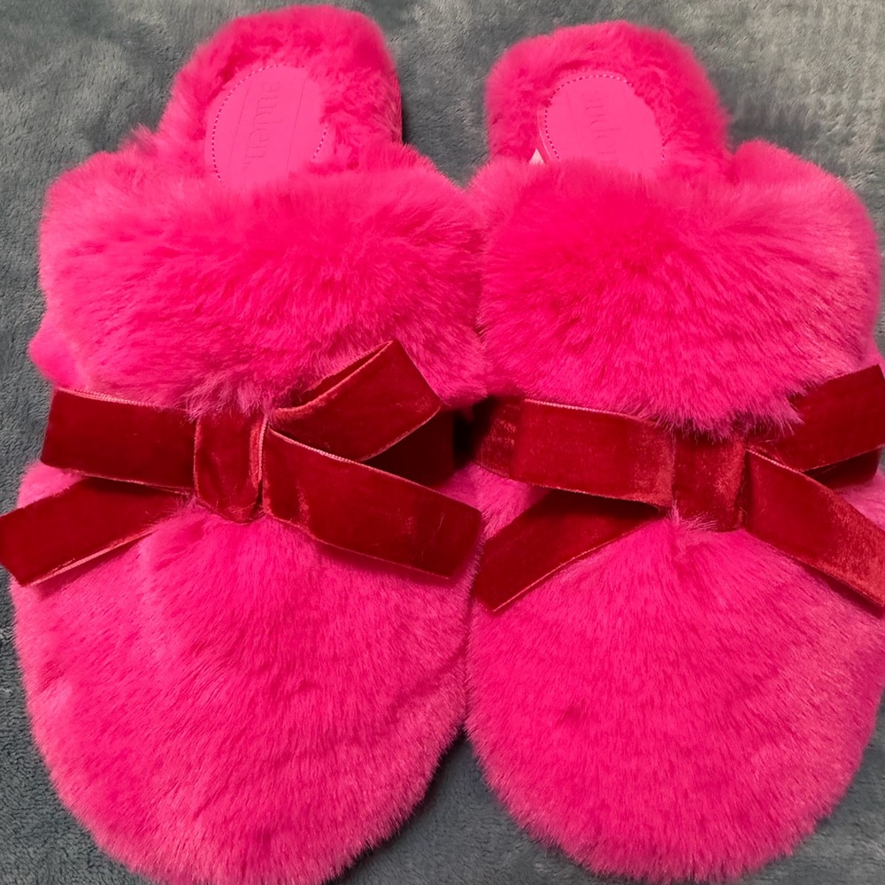 Auden Vibrant Pink Furry Slippers with Red Velvet Bow